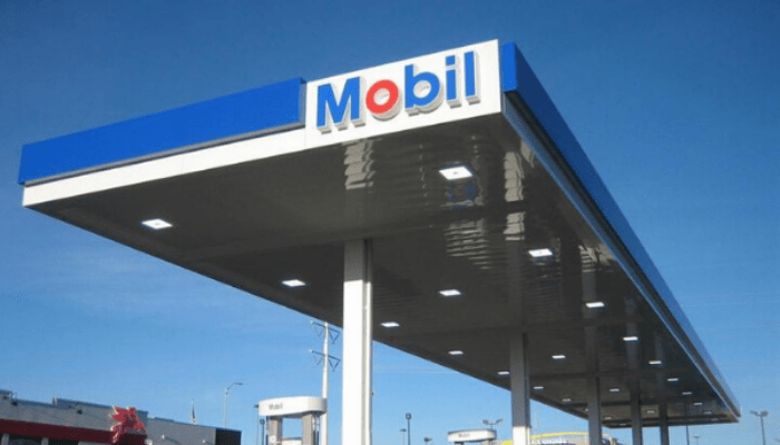 Trusted Power & Value: Why 11Plc Mobil Lubricants Lead